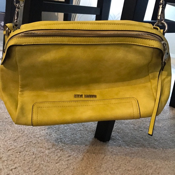 Yellow Steve Madden bag with long shoulder strap - Picture 1 of 5